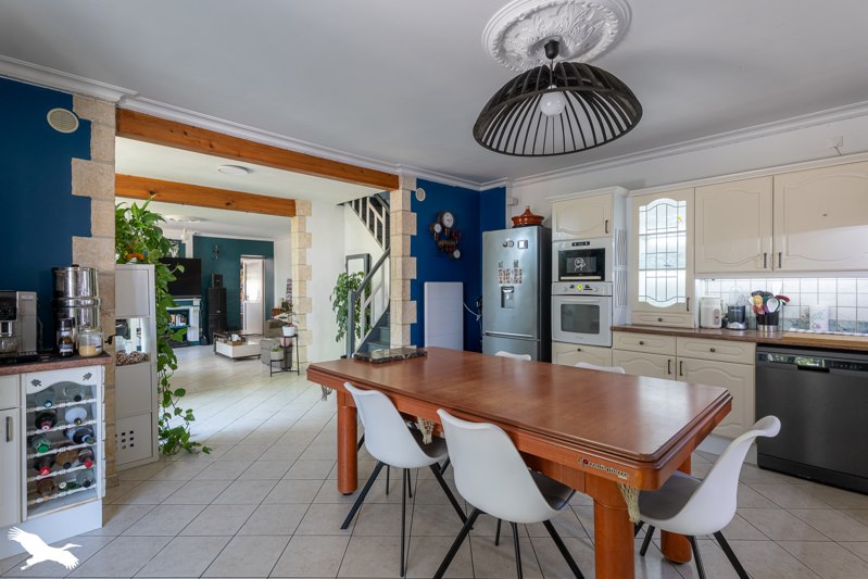 Vente Maison FONTCOUVERTE - 5 pièces -115 m² - (17100)