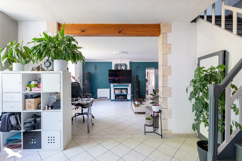 Vente Maison FONTCOUVERTE - 5 pièces -115 m² - (17100)