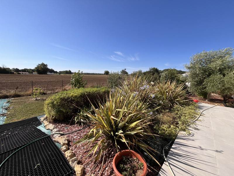 Vente Maison ECOYEUX - 6 pièces -106 m² - (17770)