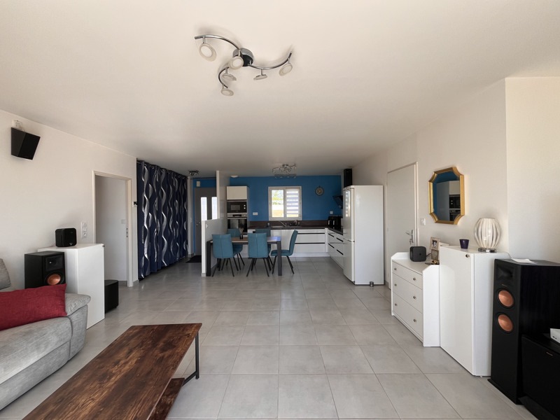 Vente Maison ECOYEUX - 6 pièces -106 m² - (17770)