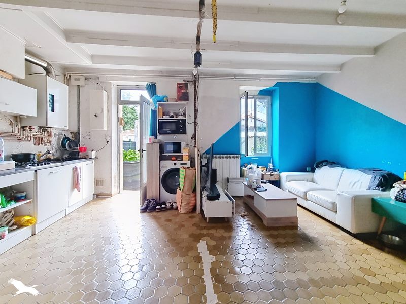 Vente Maison SAINTES - 3 pièces -47 m² - (17100)