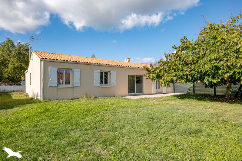 Vente Maison Chaniers - 6 pièces -107 m² - (17610)